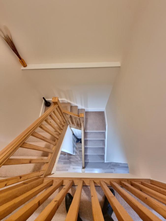2 Bedroom - City Centre Location - Perfect For Family'S Bradford  Kültér fotó